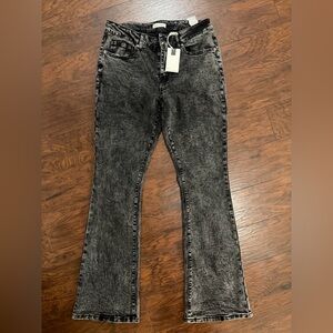 Vintage-Inspired Boot Cut Jeans in Charcoal Acid Wash